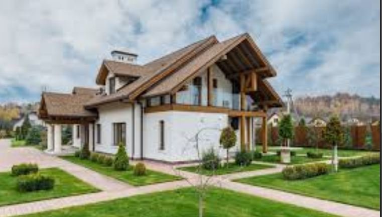 Adaptive Reuse: Transforming Villas into Modern Residences