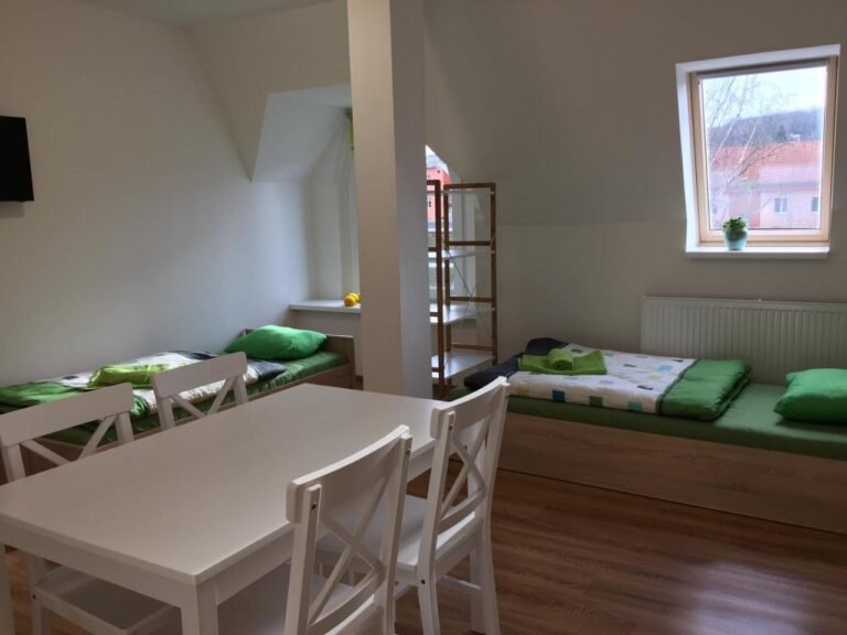 Best Apartments for Singles